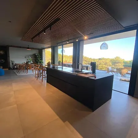 Villa La Bali ***** *