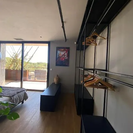 La Bali ***** *