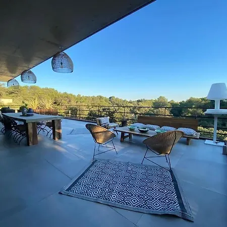 Villa La Bali ***** Nîmes