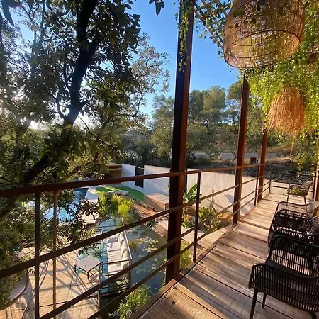 La Bali ***** *