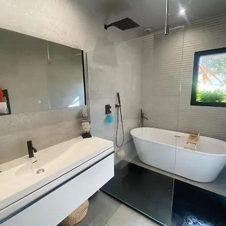 Villa La Bali ***** *